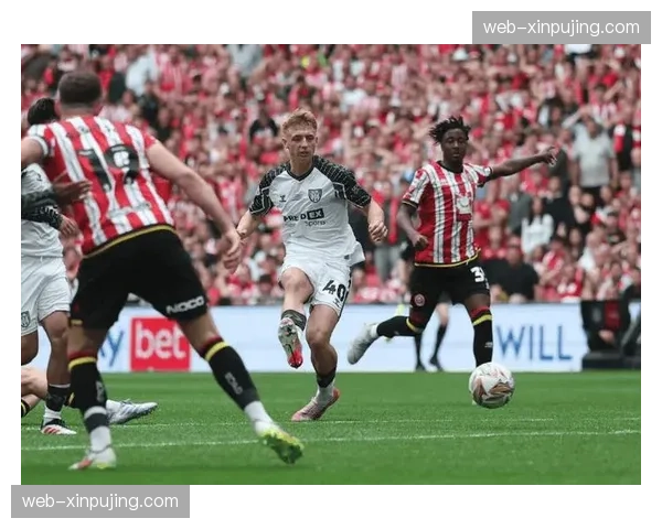 桑德兰4-2-3-1阵型核心防守稳固为先 升班马防守纪律性获认可